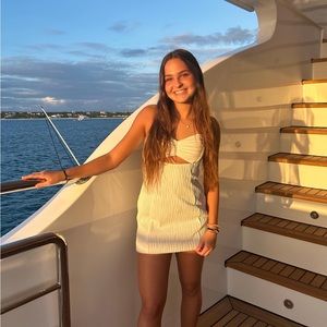 Meet your Posher, Carly